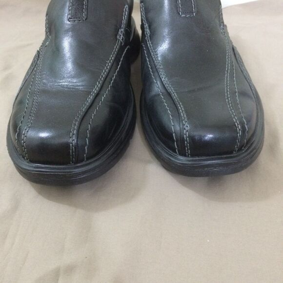 NEW Clarks Men’s Vanek Step Black Leather Slip On Loafers Memory Foam Size 9 - Picture 8 of 10